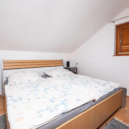 3 Bedroom Stunning In *