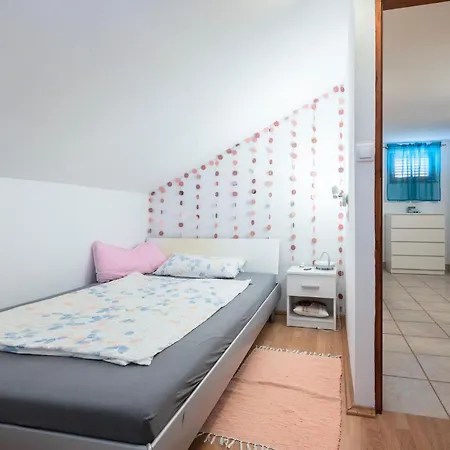 3 Bedroom Stunning In Vodnjan